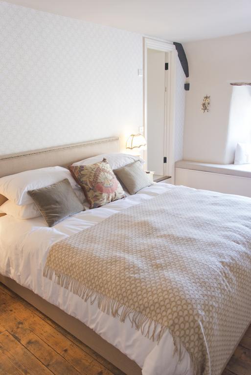 The White Hart Hotel Somerton  Kamer foto