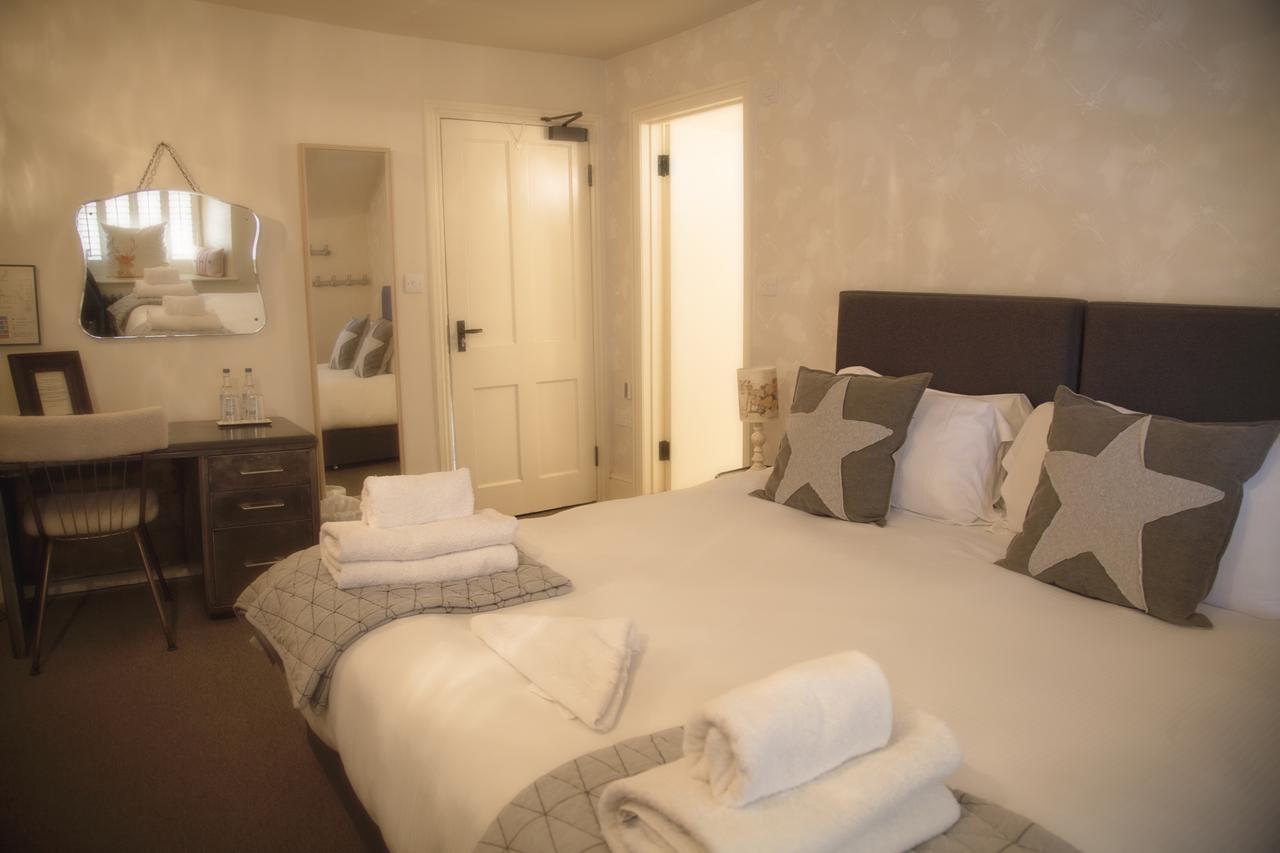The White Hart Hotel Somerton  Buitenkant foto