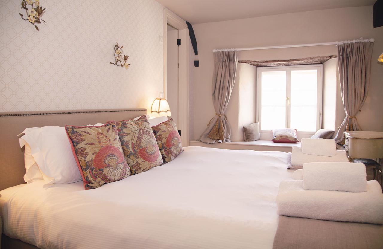 The White Hart Hotel Somerton  Buitenkant foto